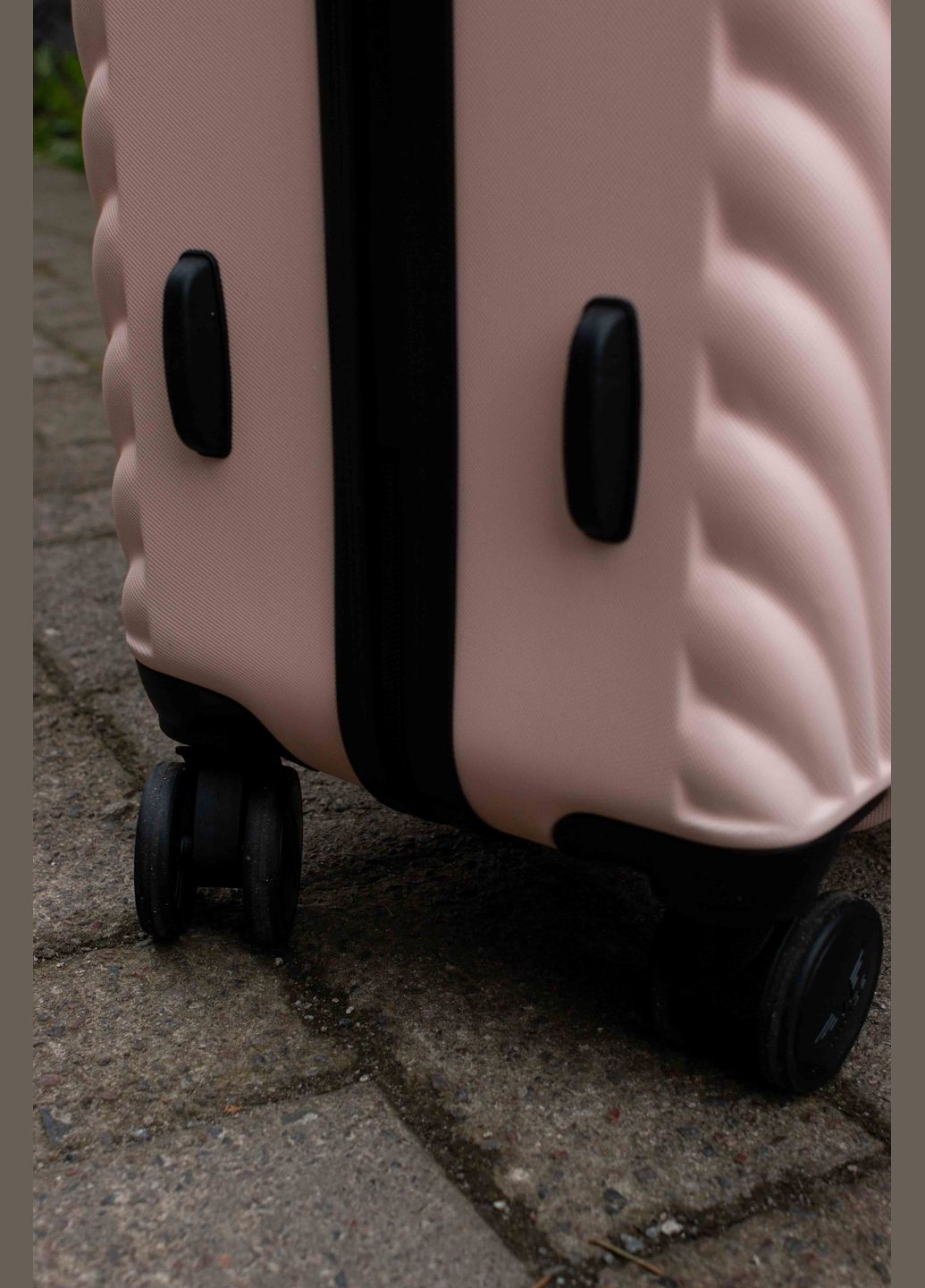 Чемодан L Wings (298545104)