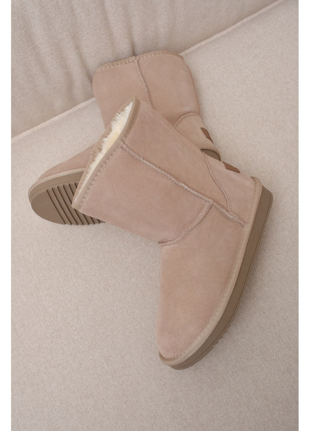 Жіночі високі зимові уггі бежевого кольору, замшеві, теплі та комфортні, стильне зимове взуття на щодень ITTS (363984998)