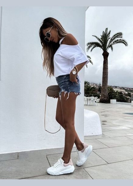 Футболка вільного крою, з відкритим плечем, бавовняна No Brand - (316649498)