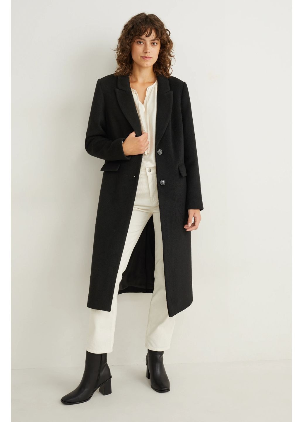 Черное демисезонное Пальто в составе с шерстью C&A