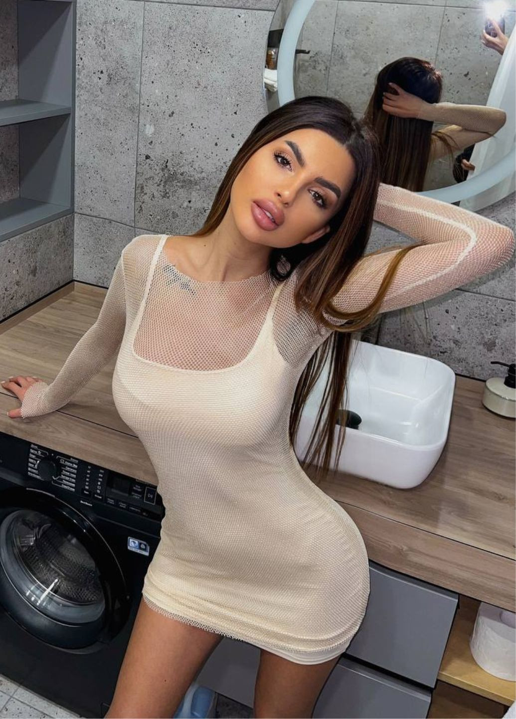 Молочна святковий, вечірня вишукана приталена подвійна вечірня міні сукня з верхом з люрексної сітки та низом на бретельках силуетна Україна однотонна