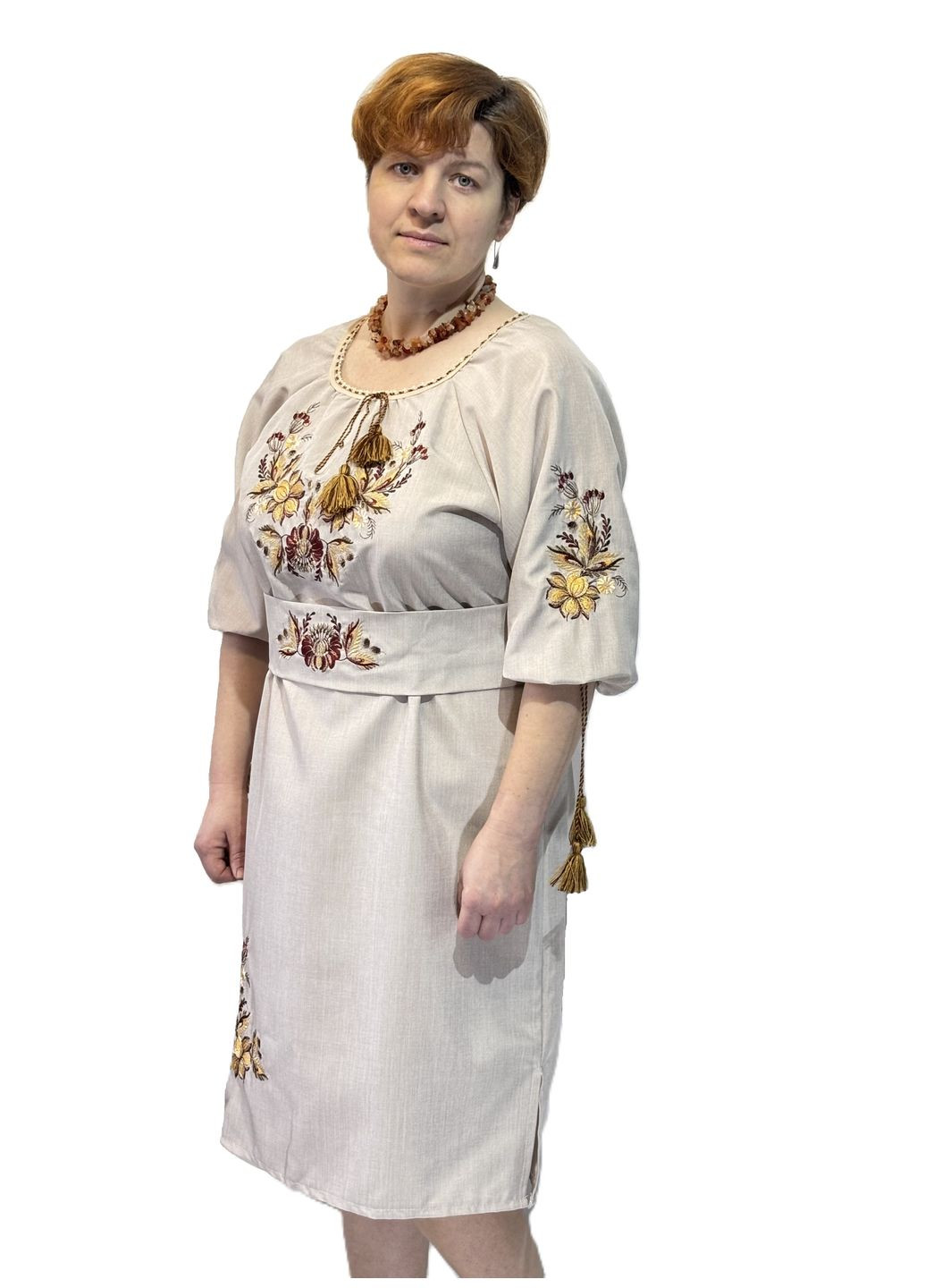 Бежевая женское вышитое платье шоколадная роспись в цвете беж НоКо узор орнамент габардин (324244648)