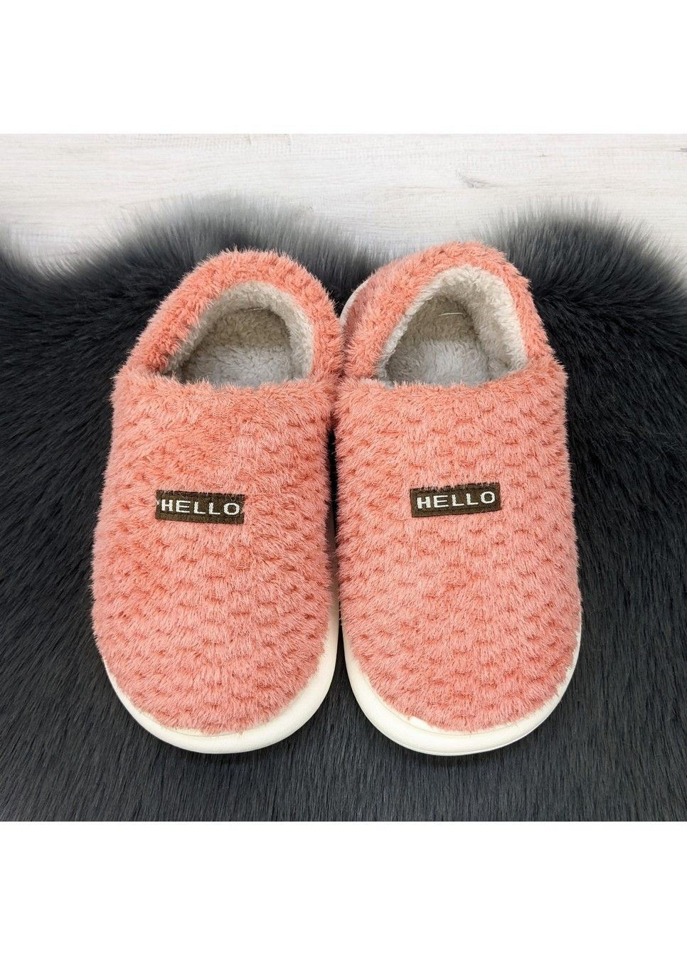 Оранжевые тапочки чуни женские теплые закрытые Lion