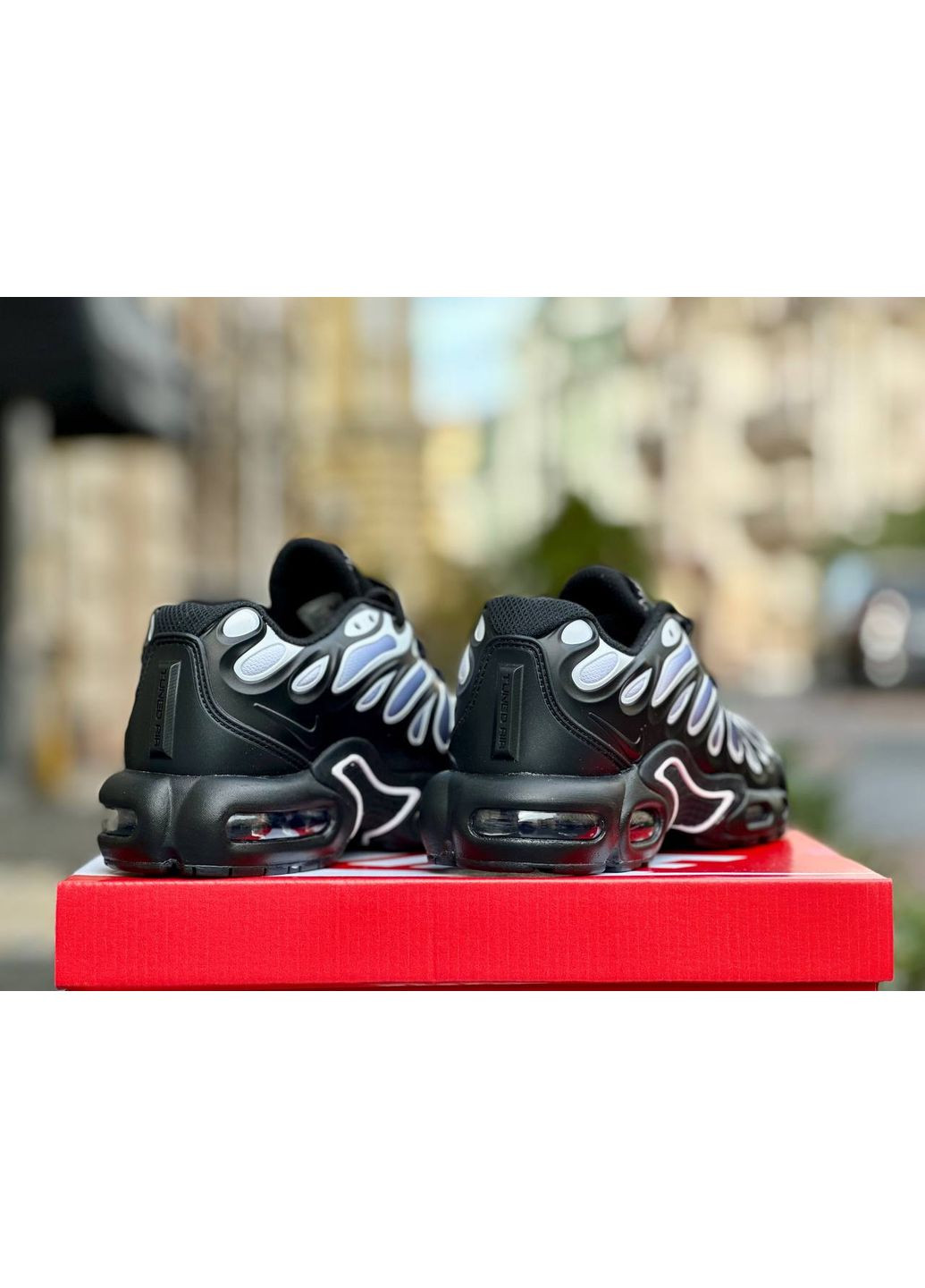 Черные демисезонные кроссовки мужские nike air max tn plus drift black white найк аир макс тн плюс No Brand