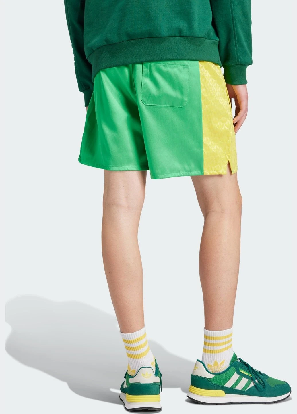 Шорты Q2 Monogram adidas (333142655)