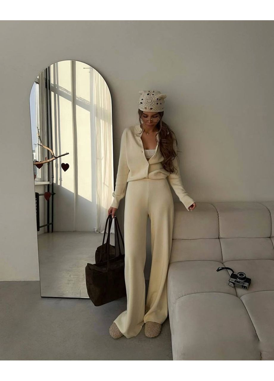 Женский светлый бежевый костюм No Brand (359917820)