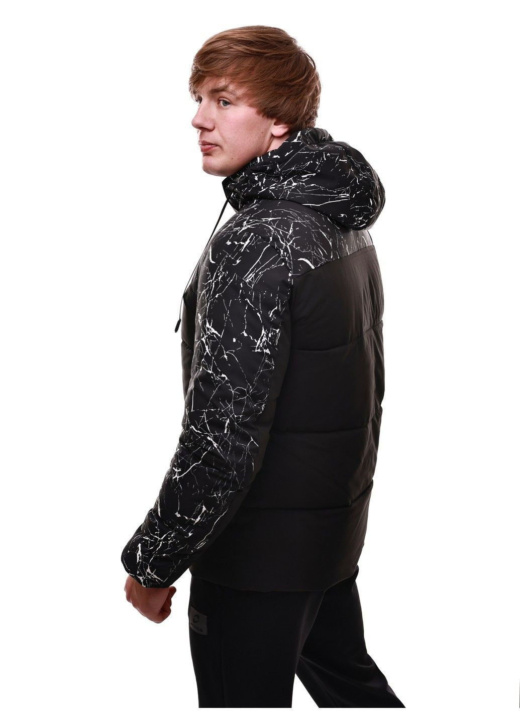 Чорна куртка зимова чоловіча BIHOR