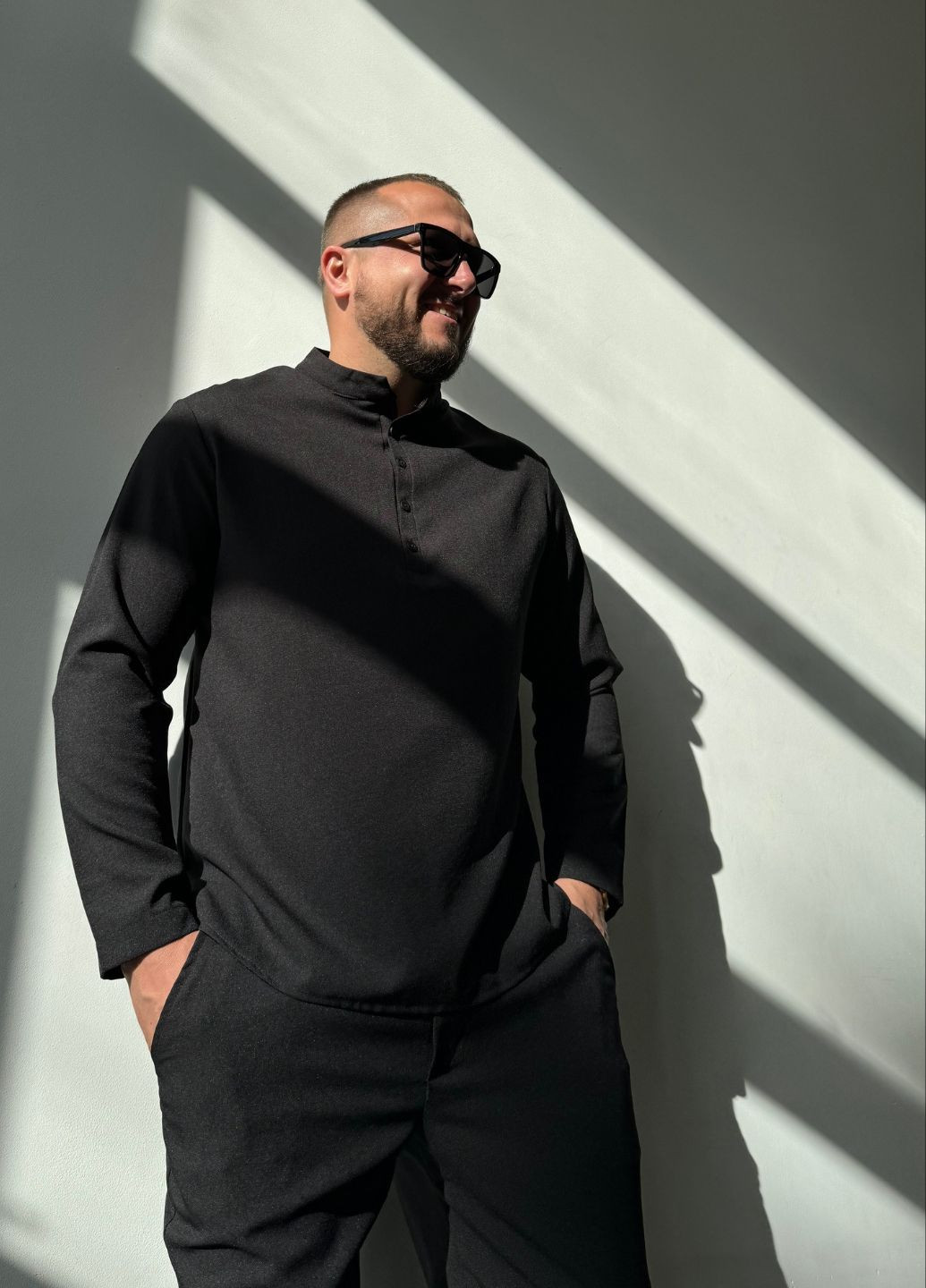 Чорний демісезонний костюм з льону з сорочкою MonsterBrand