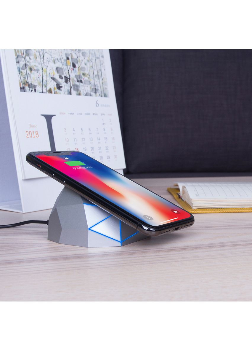 Беспроводное Зарядное устройство Geo Dock (Серебристое С Синий Led-Подсветкой) Xoopar (342752985)