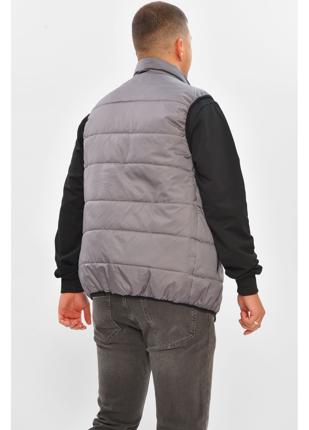 Жилетка чоловіча демісезонна сірого кольору Let's Shop (361400533)
