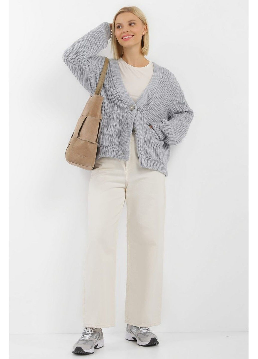Светло-серый зимний кардиган Sewel
