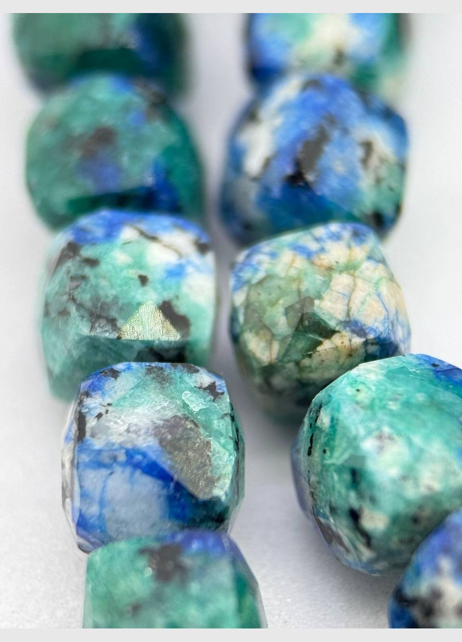 Азурмалахит на нити без застежки 8*8 мм 40 см Комбинированный No Brand (337510795)