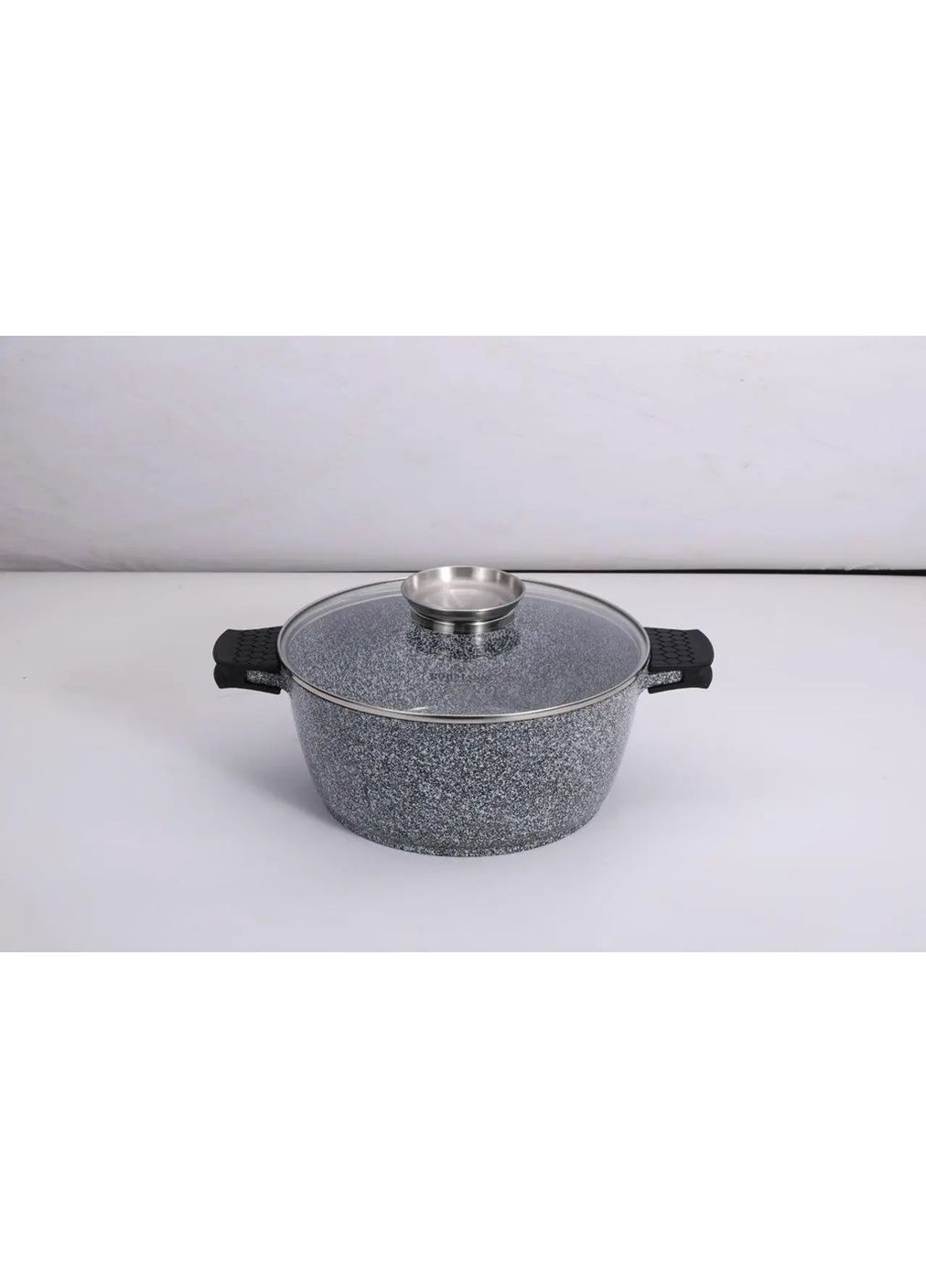 Кастрюля с крышкой BH-7450-24CRM 24 см 4 л серая Bohmann (349224387)