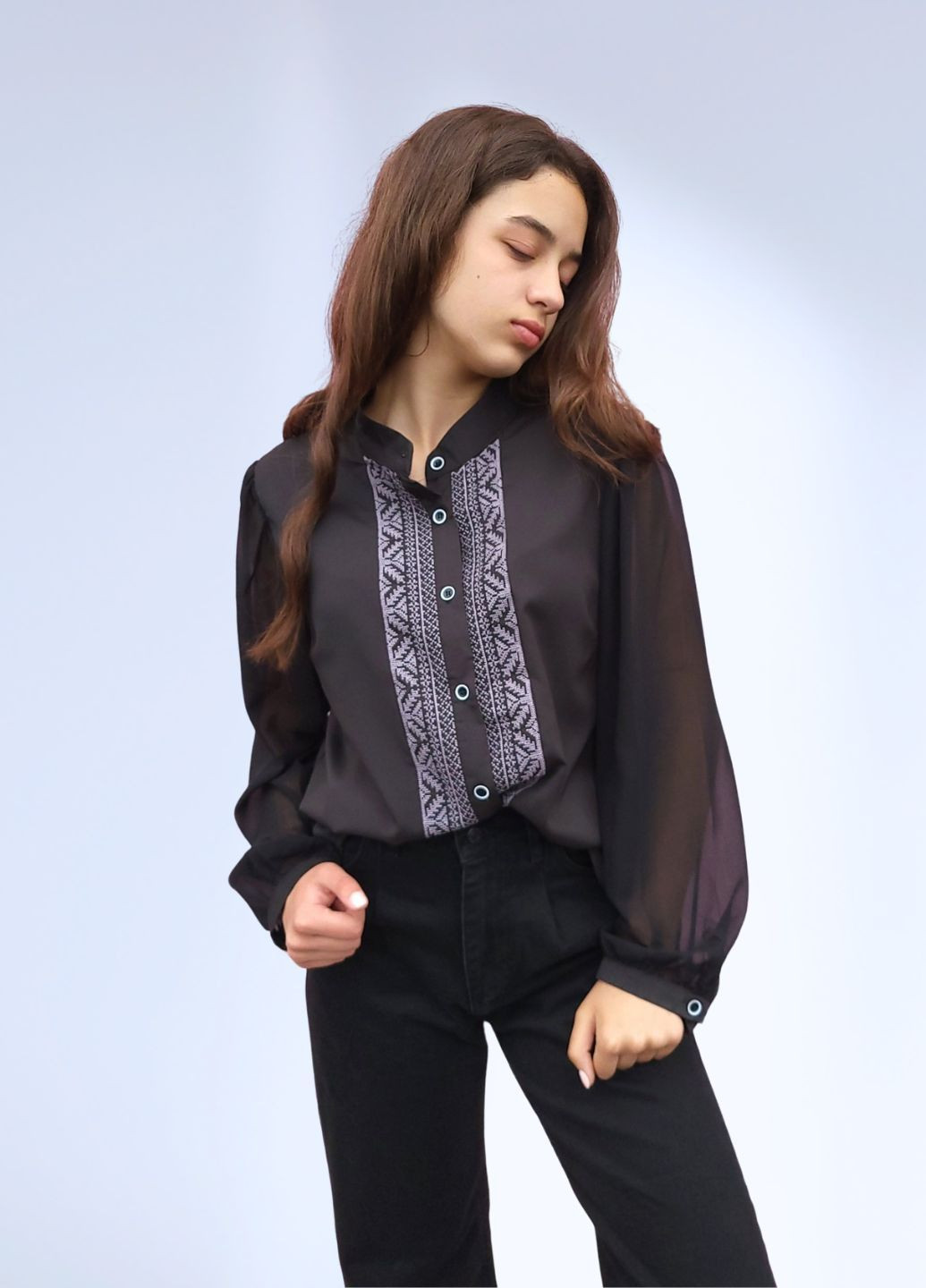 Чёрная женская блузка с вышивкой современная вышиванка No Brand