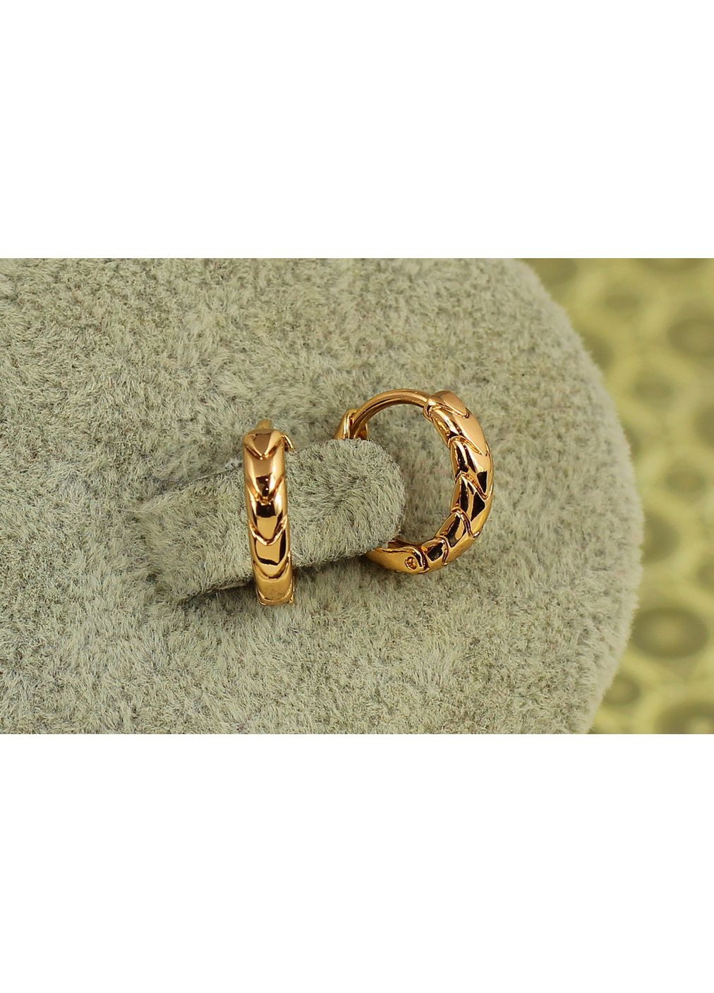 Сережки колечки шкіра змії 1,3 см золотисті Xuping Jewelry (369402262)
