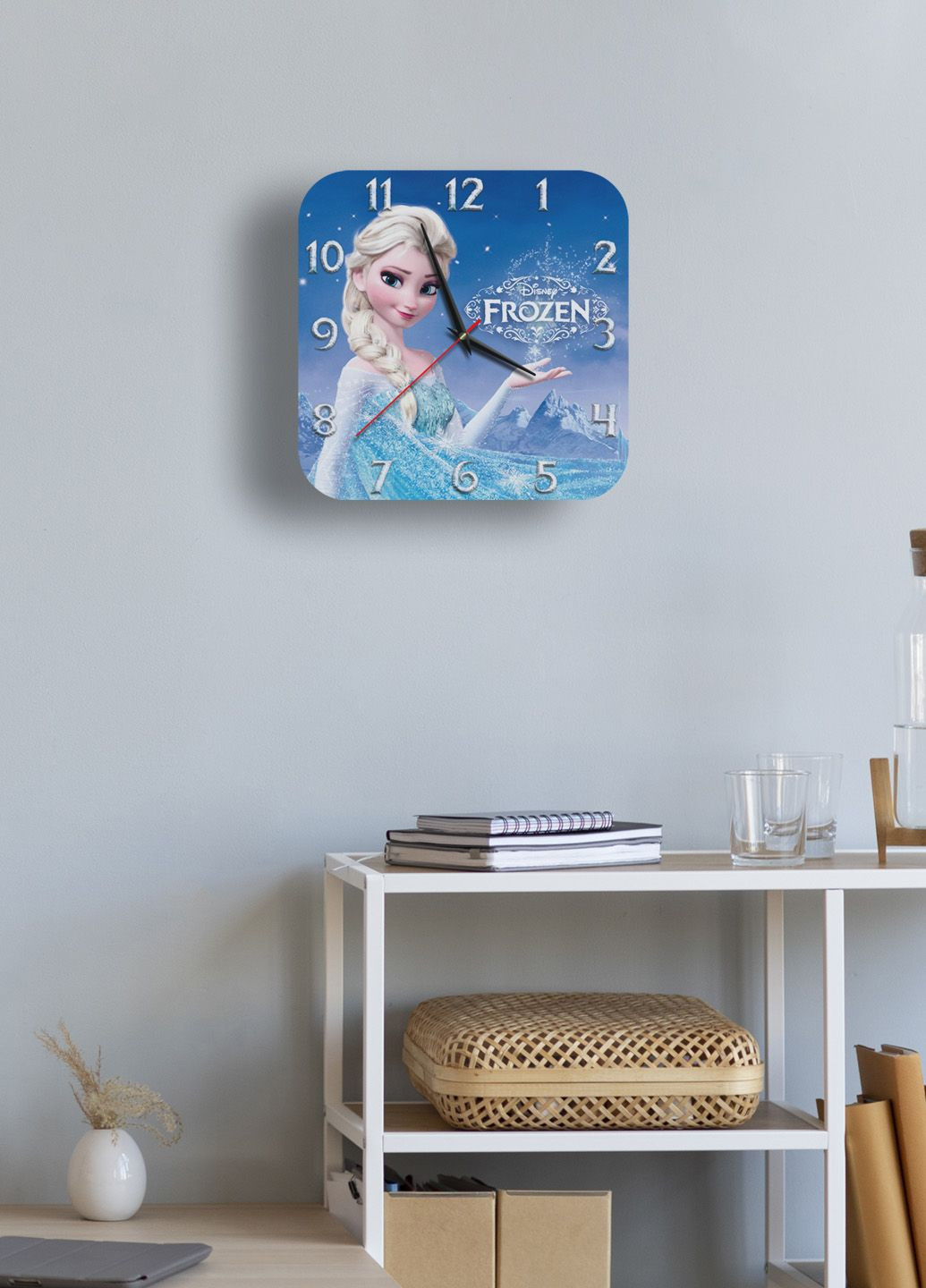 Годинник настінний Frozen 1 квадратний No Brand (328089304)