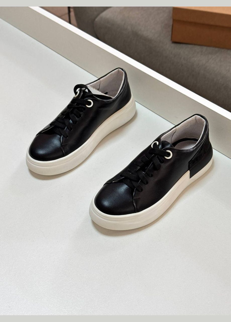 Черные женские кеды Prellesta