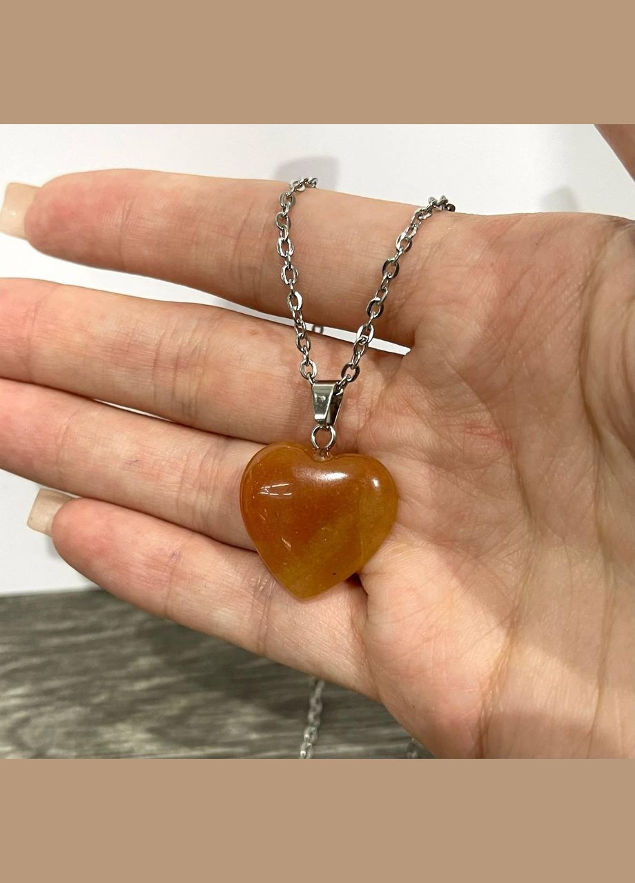 Подвеска с натуральным камнем Сердолик в форме сердечка на цепочке в подарочной коробочке Овен (331291818)