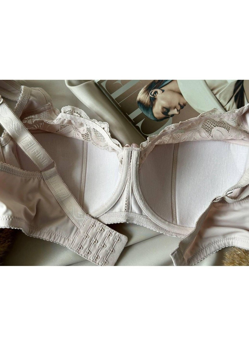 Пудровий м'який бюстгальтер великого розміру, ліфчик пудровий Finikin