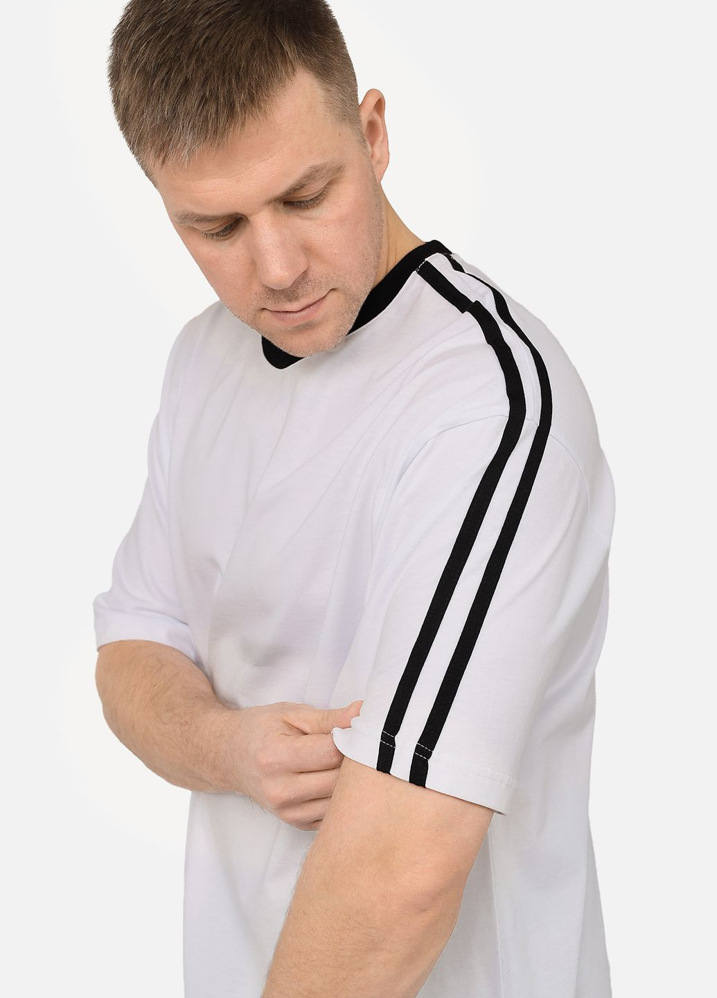 Белая футболка с коротким рукавом мужская цвет белый цб-00271699 Yuki