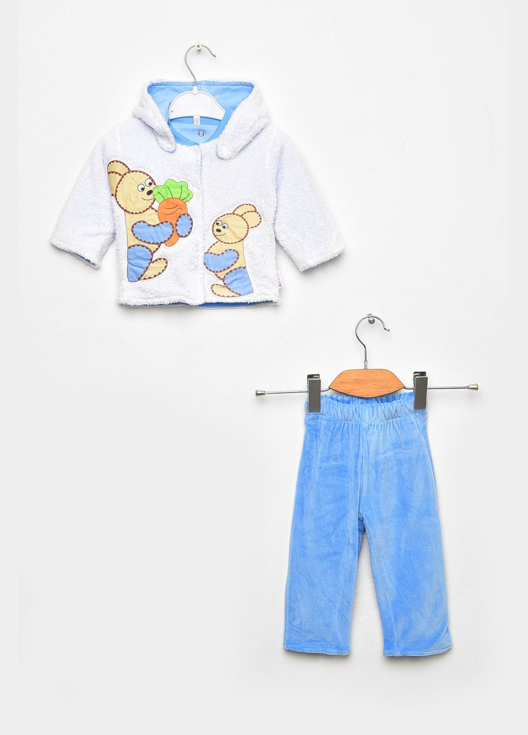 Білий демісезонний костюм дитячий для хлопчика білого кольору брючний Let's Shop