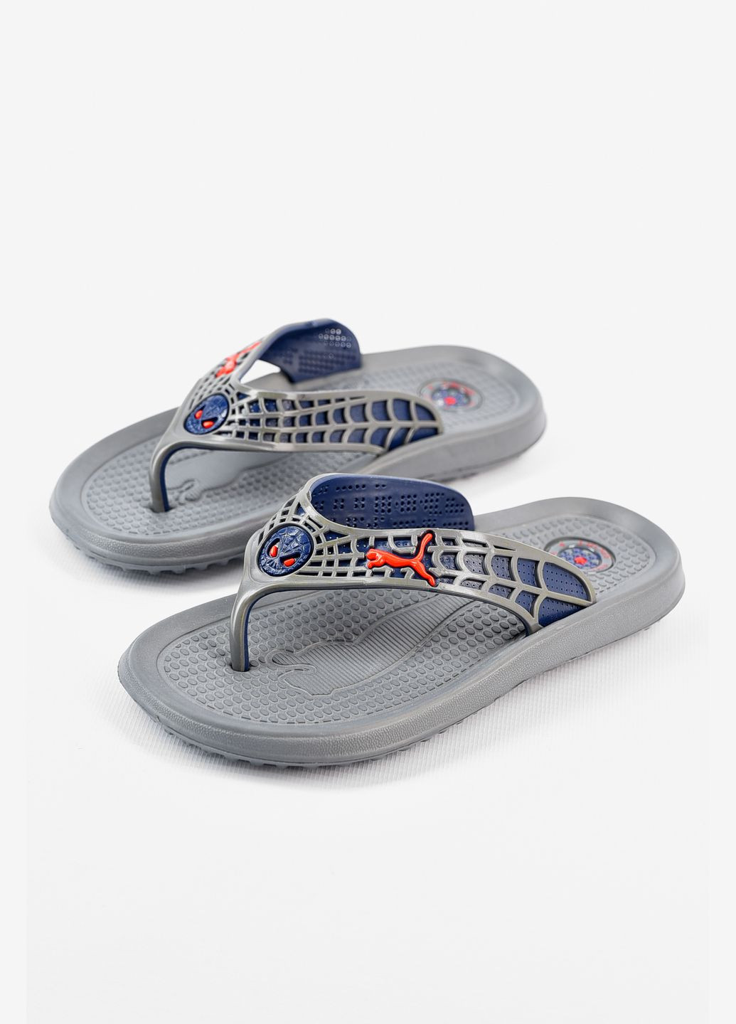 Серые вьетнамки детские для мальчика серого цвета с человеком пауком Let's Shop