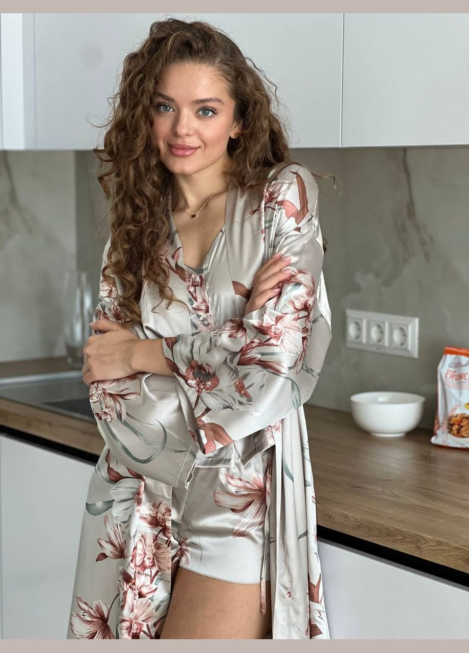 Кремова всесезон піжама жіноча трійка: халат, шорти, топ майка + шорти No Brand