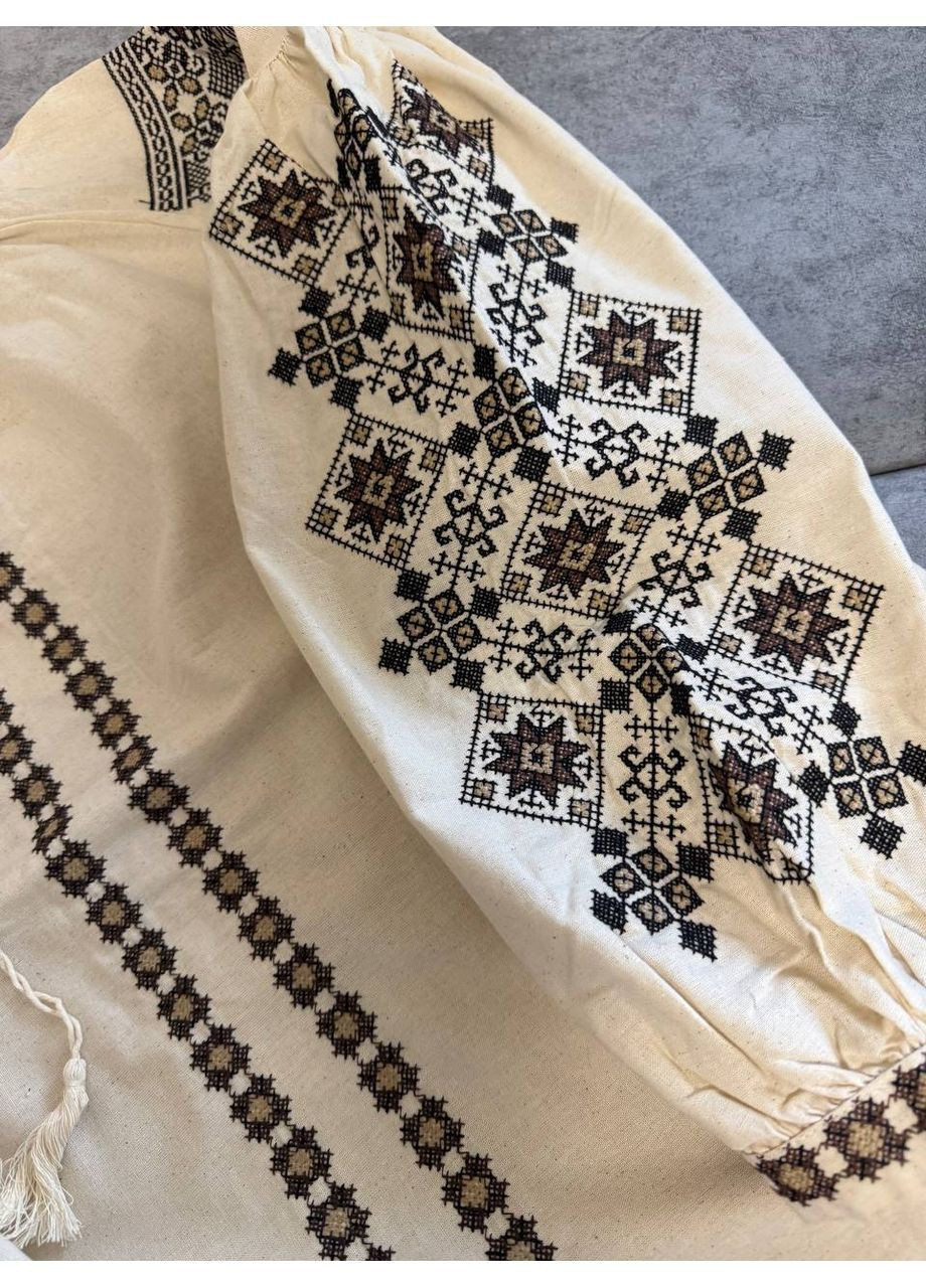 Бежева вишиванка жіноча з геометричним орнаментом (368668381)