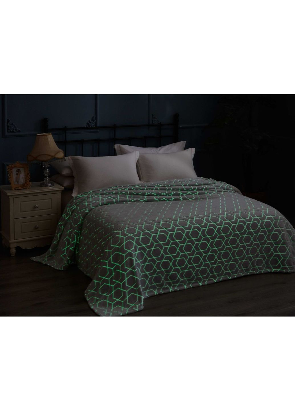 Плед фліс, що світиться в темряві Павутина 200x220 см Love You (369621743)