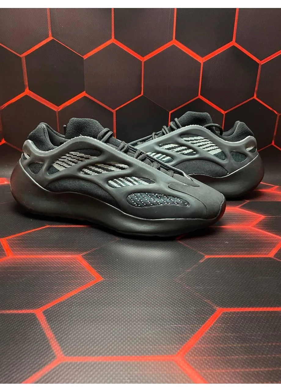 Черные летние кроссовки adidas yeezy boost 700 v3 alvah black адидас изи буст No Brand