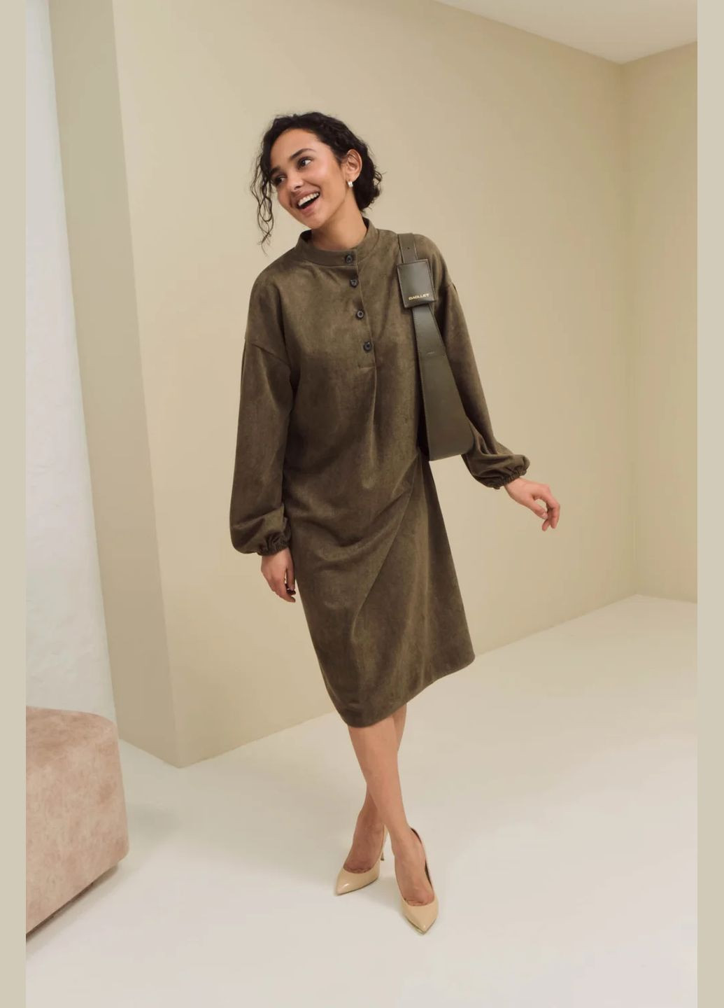 Оливковое (хаки) деловое, повседневный, кэжуал платье Seventeen