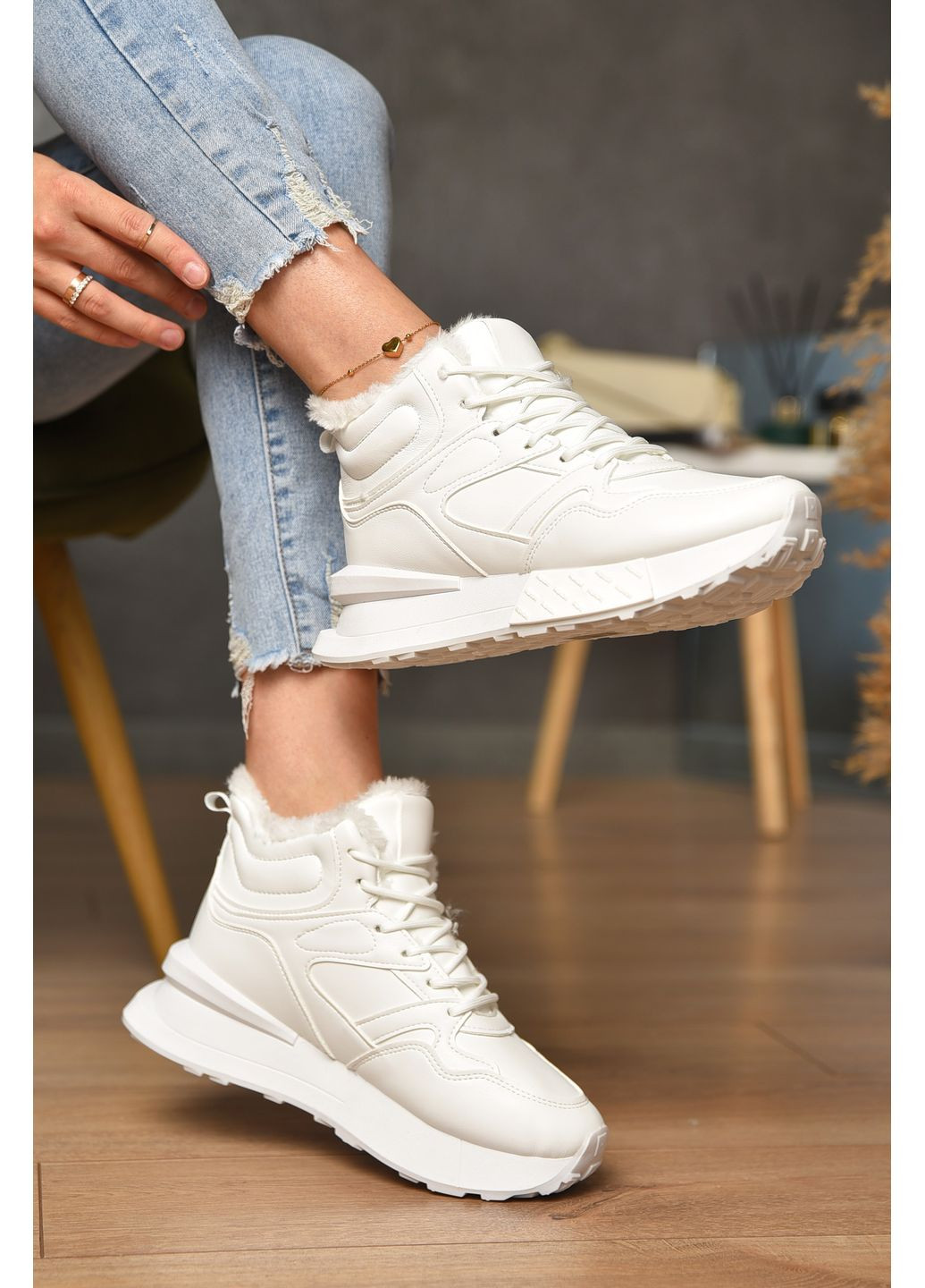 Кросівки жіночі на хутрі білого кольору Let's Shop білі зими (349444165)