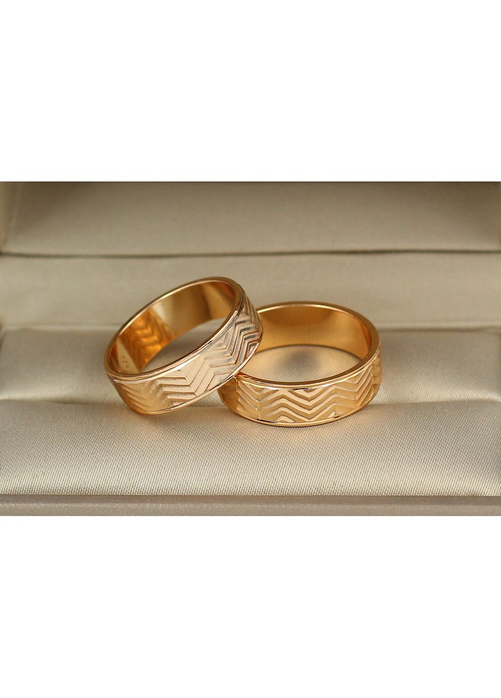 Обручка гранований малюнок ялинка 6 мм р 16 золотиста love-shopping Xuping Jewelry (355800535)