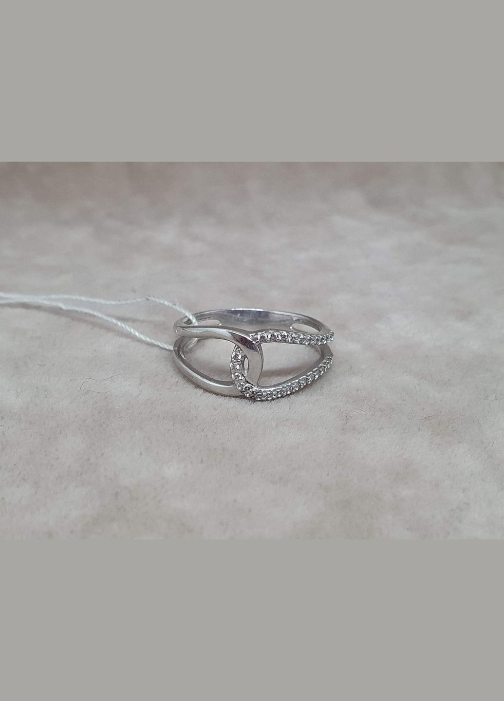 Серебряное кольцо с фианитами. 1134/1Р-CZ AGNI (323641009)