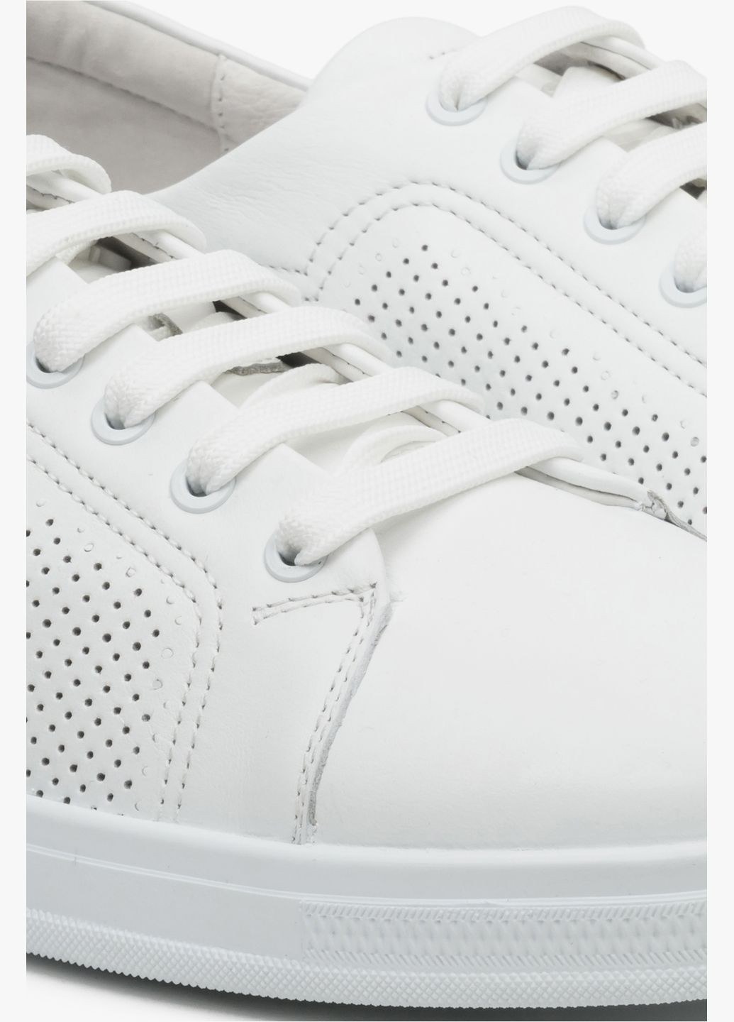 Белые кеды, цвет белый Estro