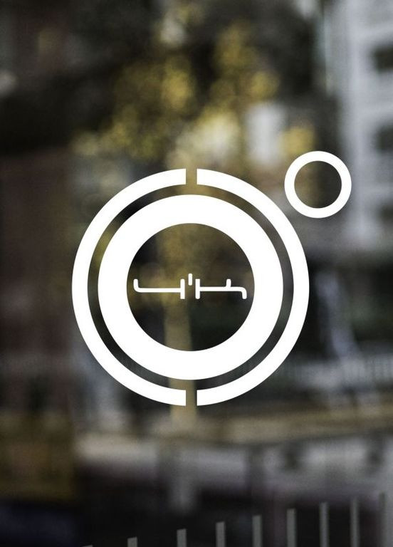 Наклейка (Наліпка) на авто машину 4к 30х27 см No Brand (360856564)