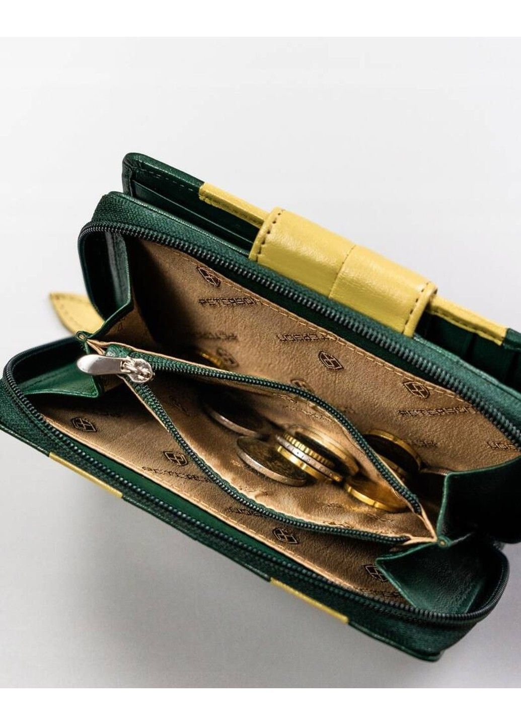 Гаманець жіночий шкіряний PTN KA-18 Peterson (313031906)