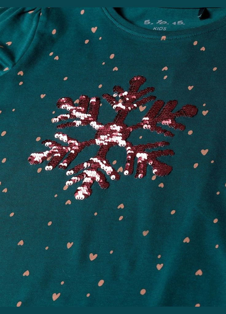 Зелена демісезонна дитяча футболка "сніжинка" з паєтками 5.10.15