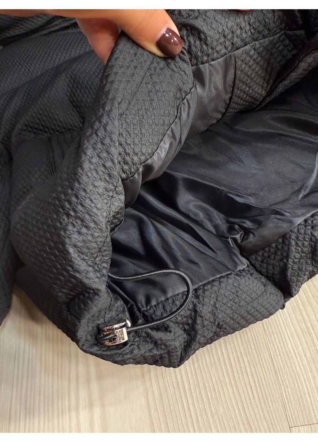 Чорна демісезонна куртка жіноча 10039 вафельна пуффер оверсайз з капюшоном чорна Lady yep