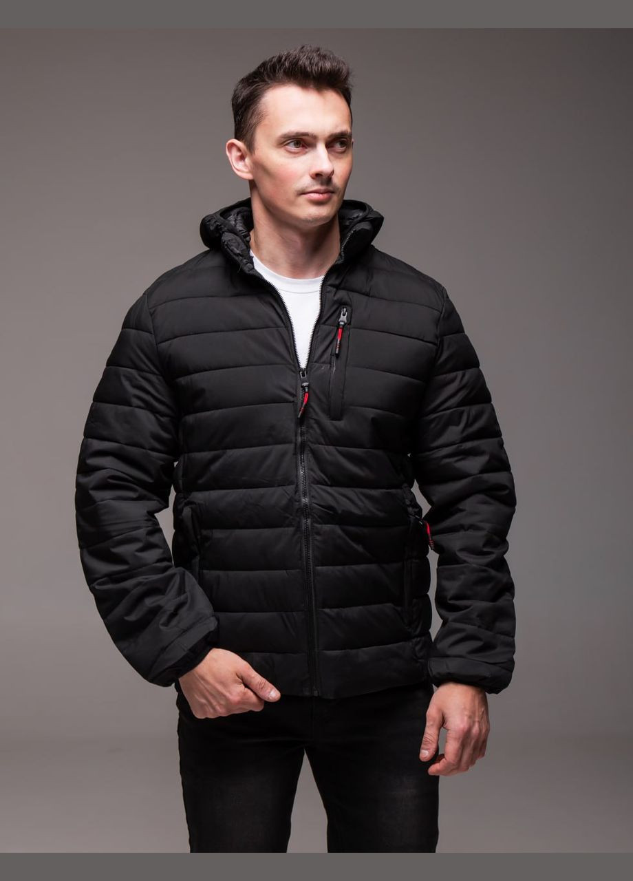 Чорна демісезонна утеплена стьобана куртка з кишенею на грудях Vakko