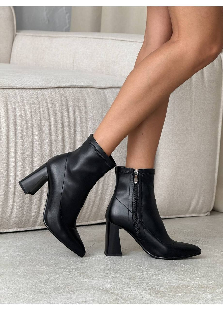 Чорні демісезонна ефектні жіночі ботильйони No Brand