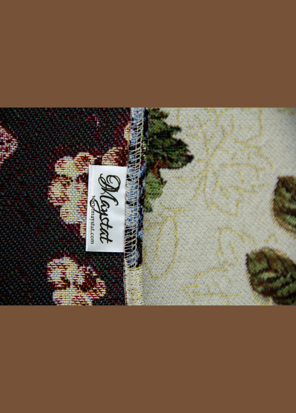 Скатерть гобеленовая нарядная для квадратного и прямоугольного стола Виноградная лоза. 100х100 Maystat (305390242)