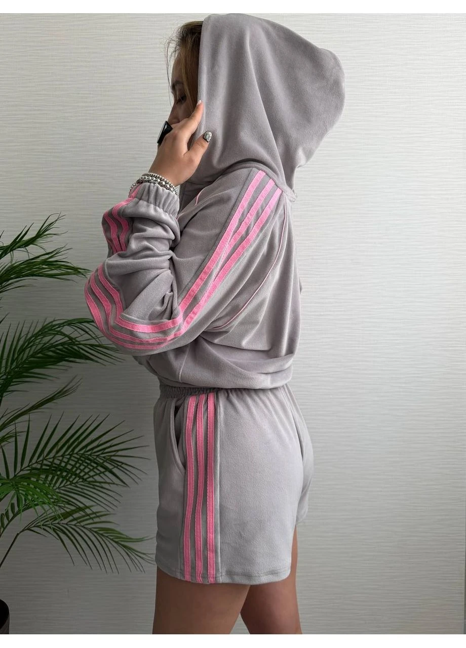 Женский велюровый костюм с шортами Osoblyva (387564798)