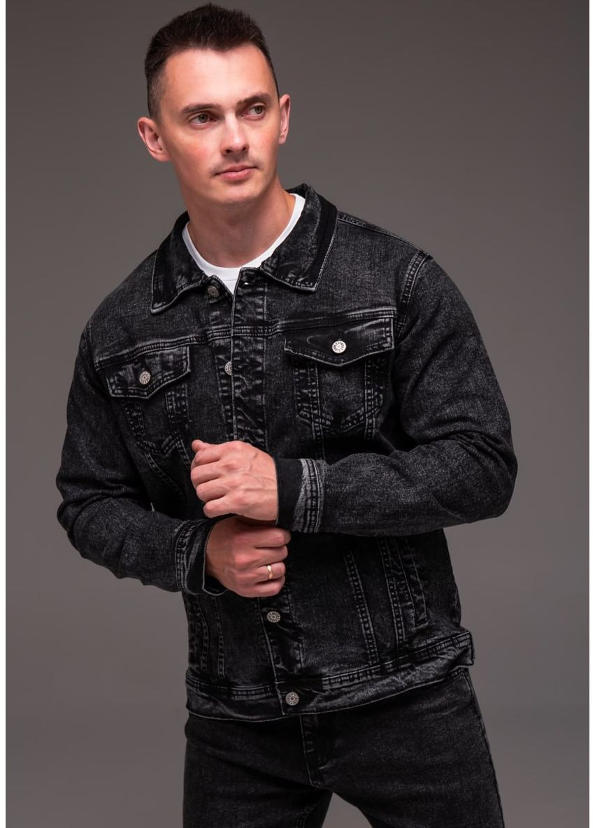 Черная демисезонная ветровка No Brand