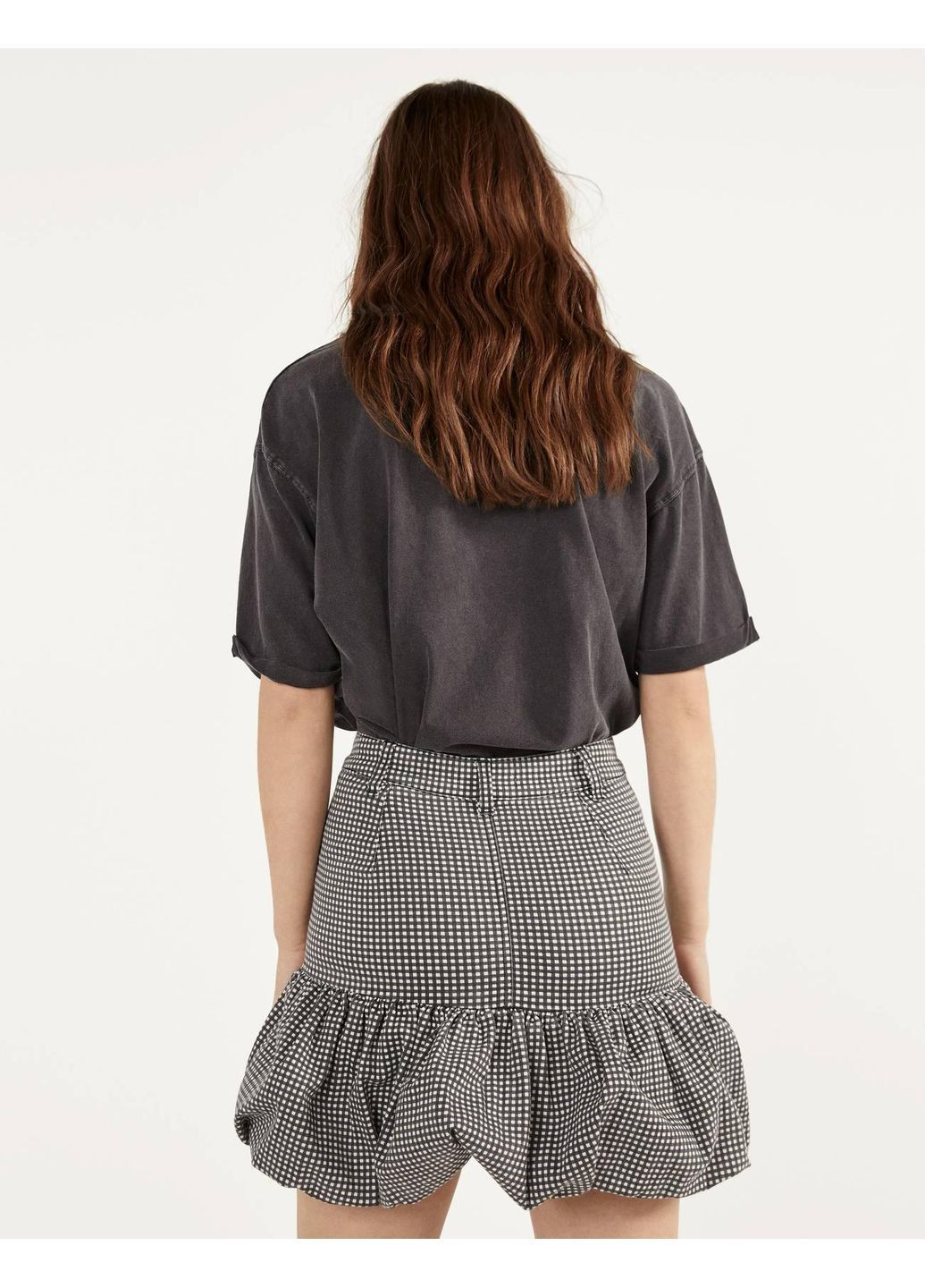 Черная юбка демисезон,черный-белый в клетку, Bershka