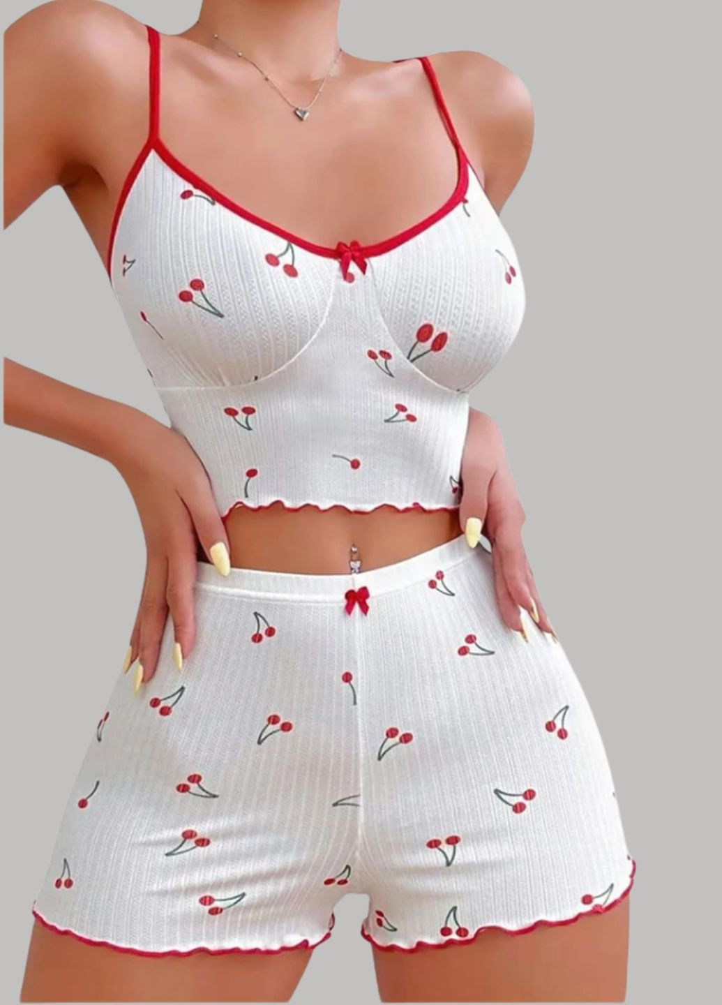 Біла всесезон жіноча піжама з майки-топу та шортиків perfect cherry (1939-42) майка + шорти Macarena