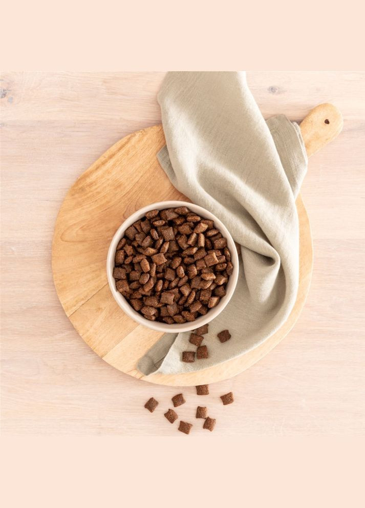 Сухий корм для собак з нормальним рівнем активності essential Soft Brocken м'яка крокета 12.5 кг (4025877612503) Mera (316630209)