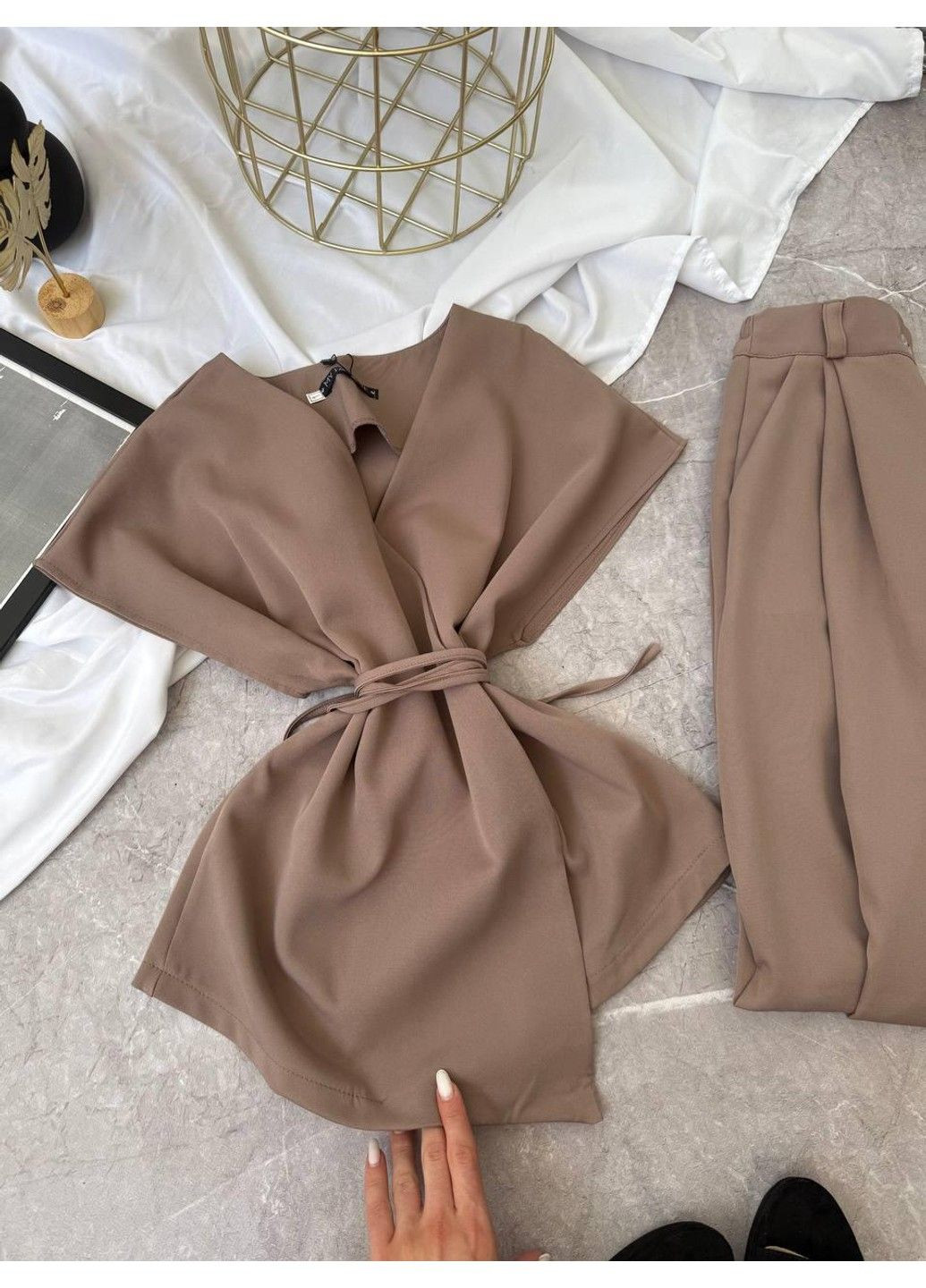 Костюм 2–ка з костюмки, з жилеткою та широкими штанами мод ЛКК-202, мокко, 50-52 No Brand (355469744)