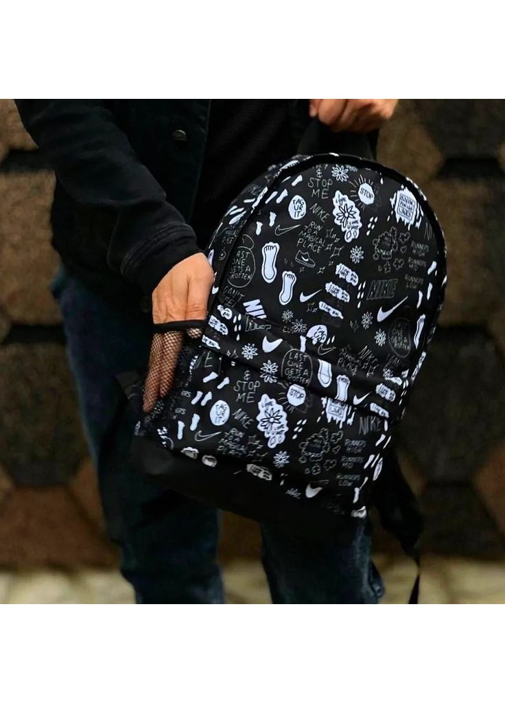 Чёрный рюкзак с мягкой спинкой - для города и офиса No Brand (365592472)