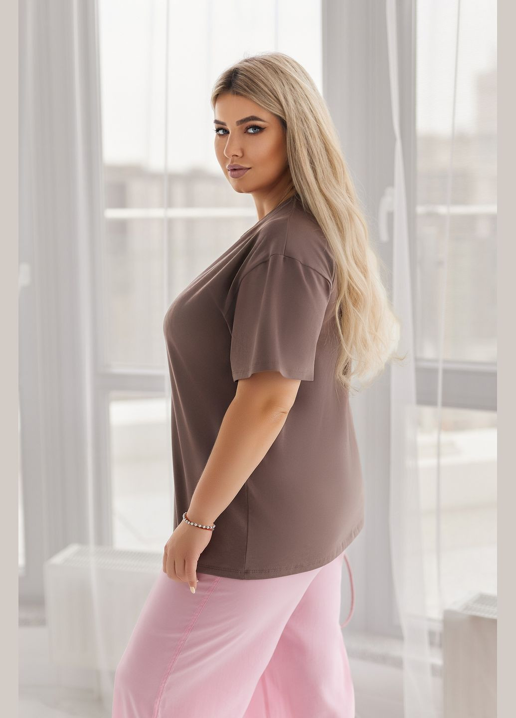 Трендова футболка жіноча з принтом Labubu Fashion Girl Little Wild - (340917231)